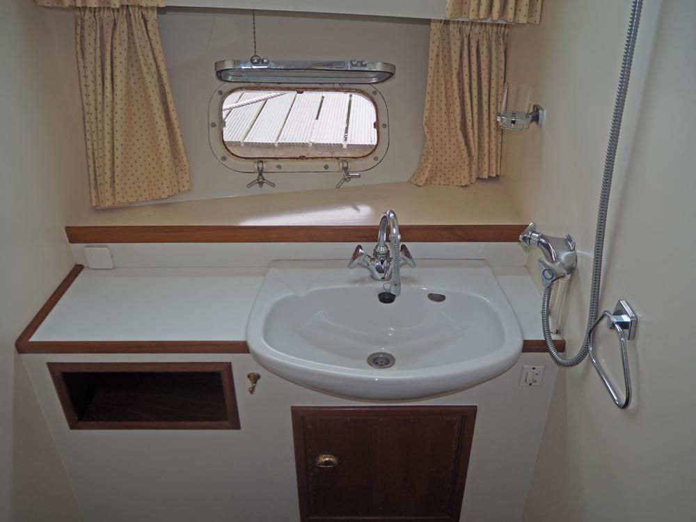 Vorschiff, Innenausstattung